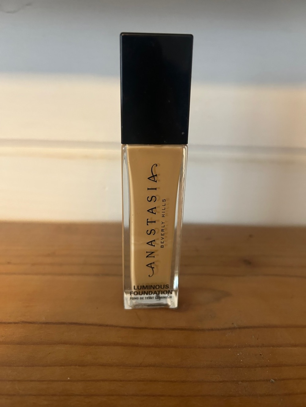 Anastasia Beverly Hills Luminous Foundation - Warm Beige